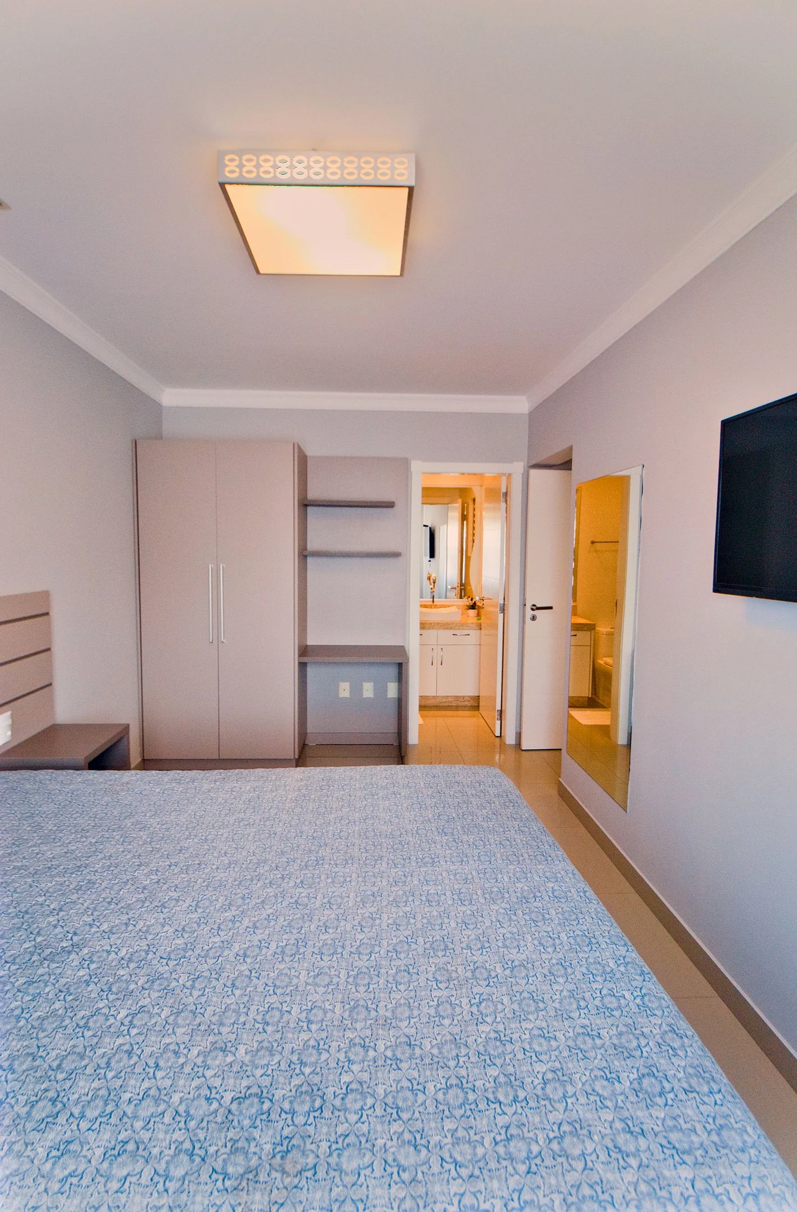 Foto oficial · Baía dos Golfinhos — Apartamento 303, 2 dormitórios · 5