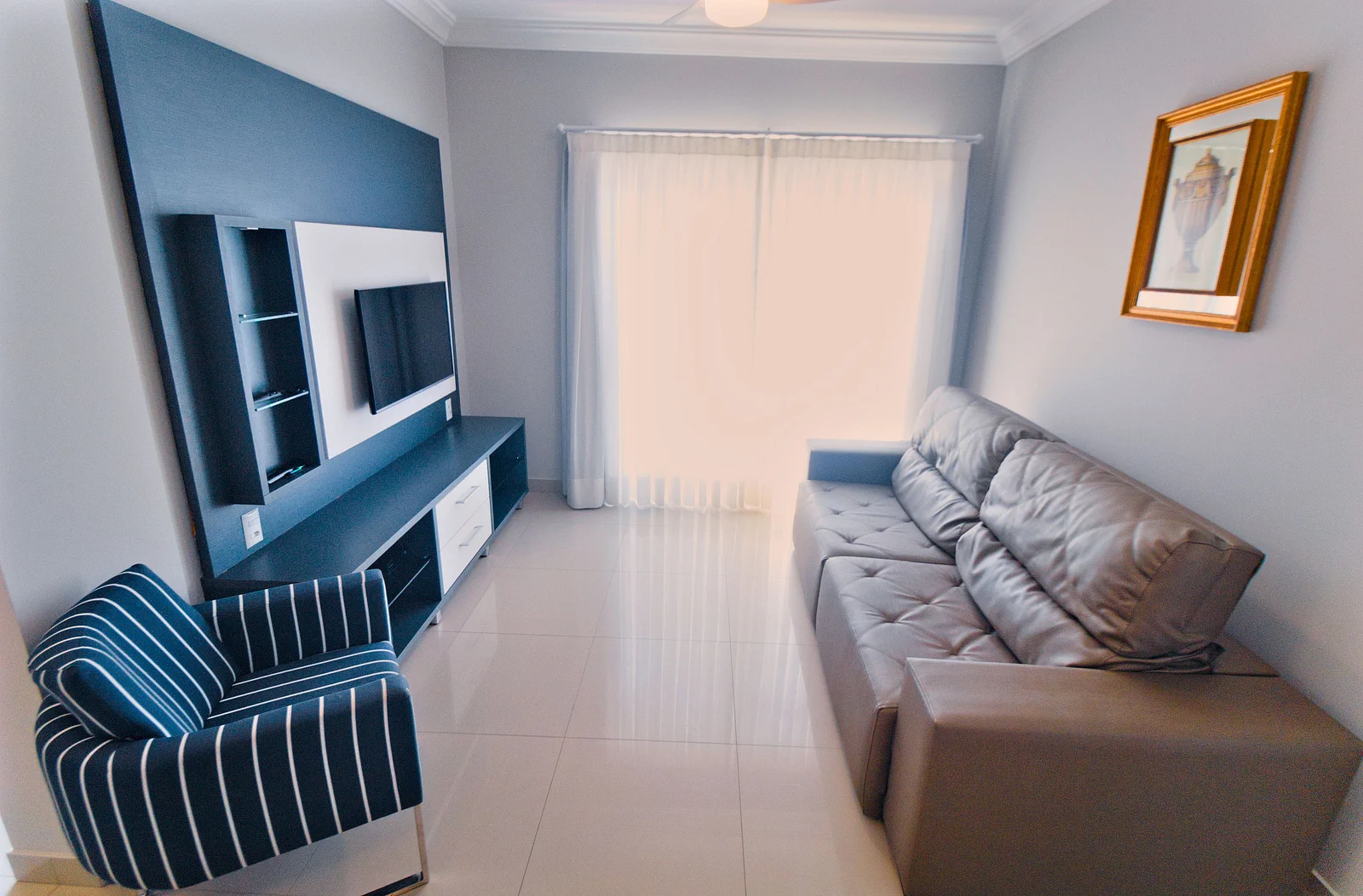 Foto oficial · Baía dos Golfinhos — Apartamento 303, 2 dormitórios · 20