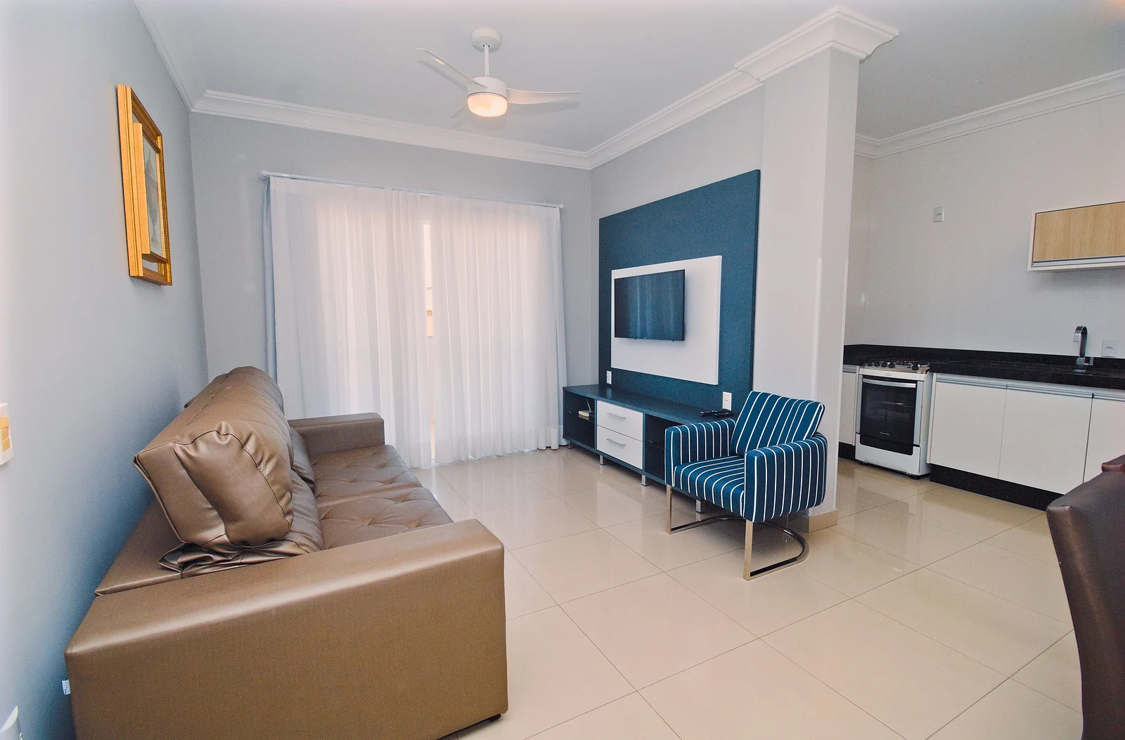 Foto oficial · Baía dos Golfinhos — Apartamento 304, 2 dormitórios · 10