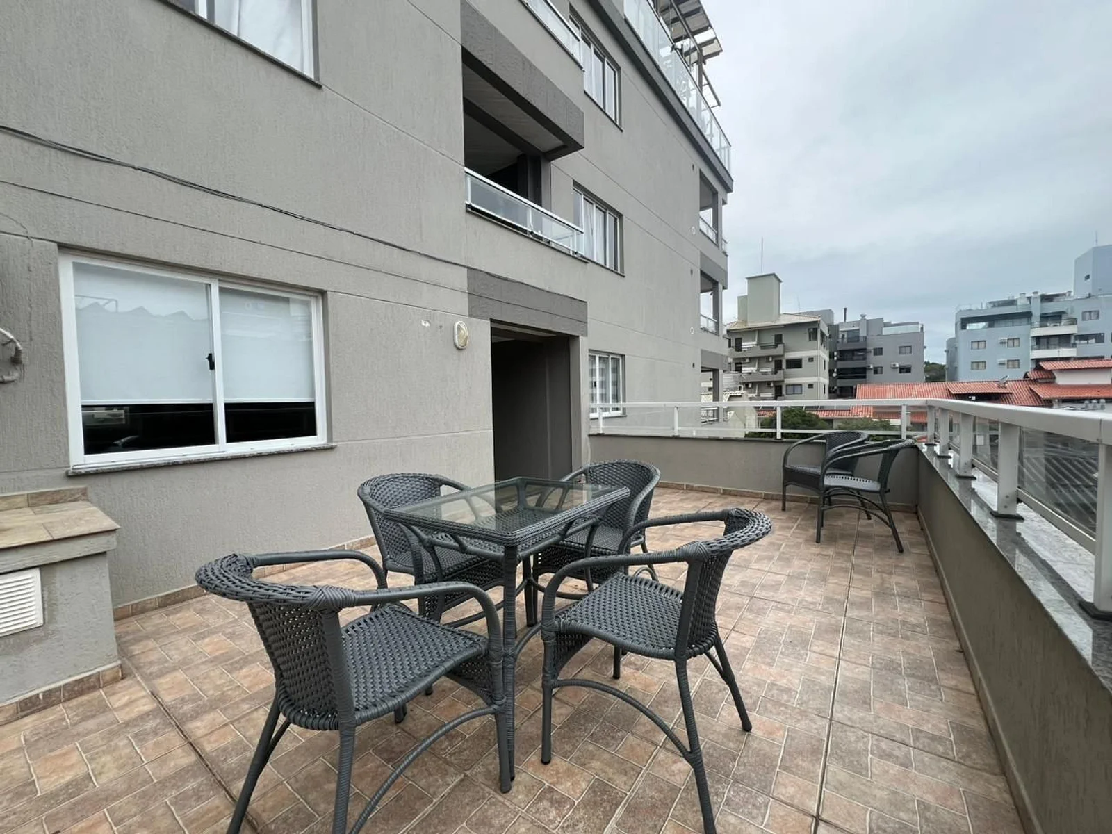 Foto oficial · Vista Bella — Apartamento 104, 2 dormitórios, fundos com terraço · 19