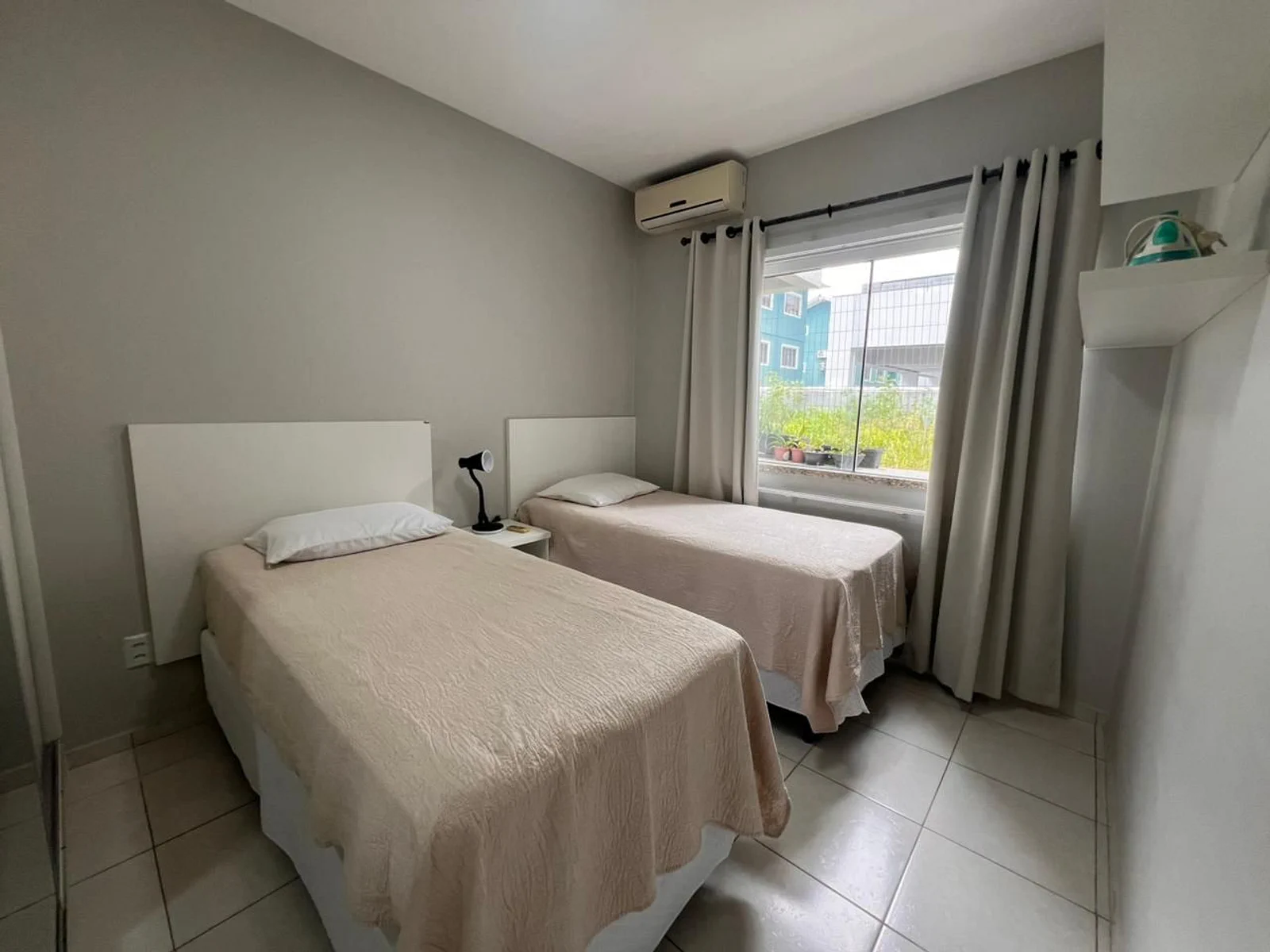 Foto oficial · Casa de três dormitórios — Até 8 hóspedes (YO01I) · 13