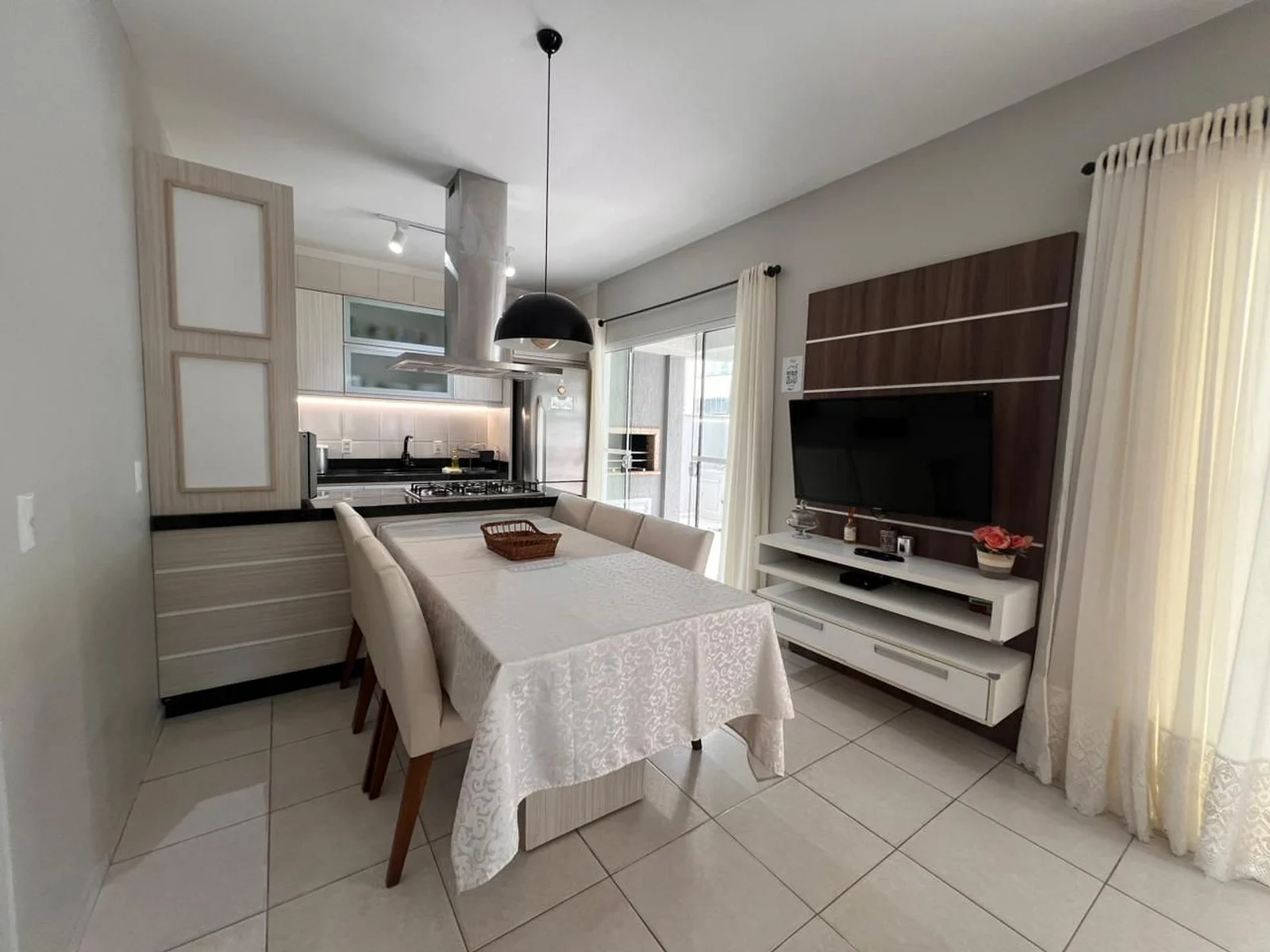Foto oficial · Casa de três dormitórios — Até 8 hóspedes (YO01I) · 20
