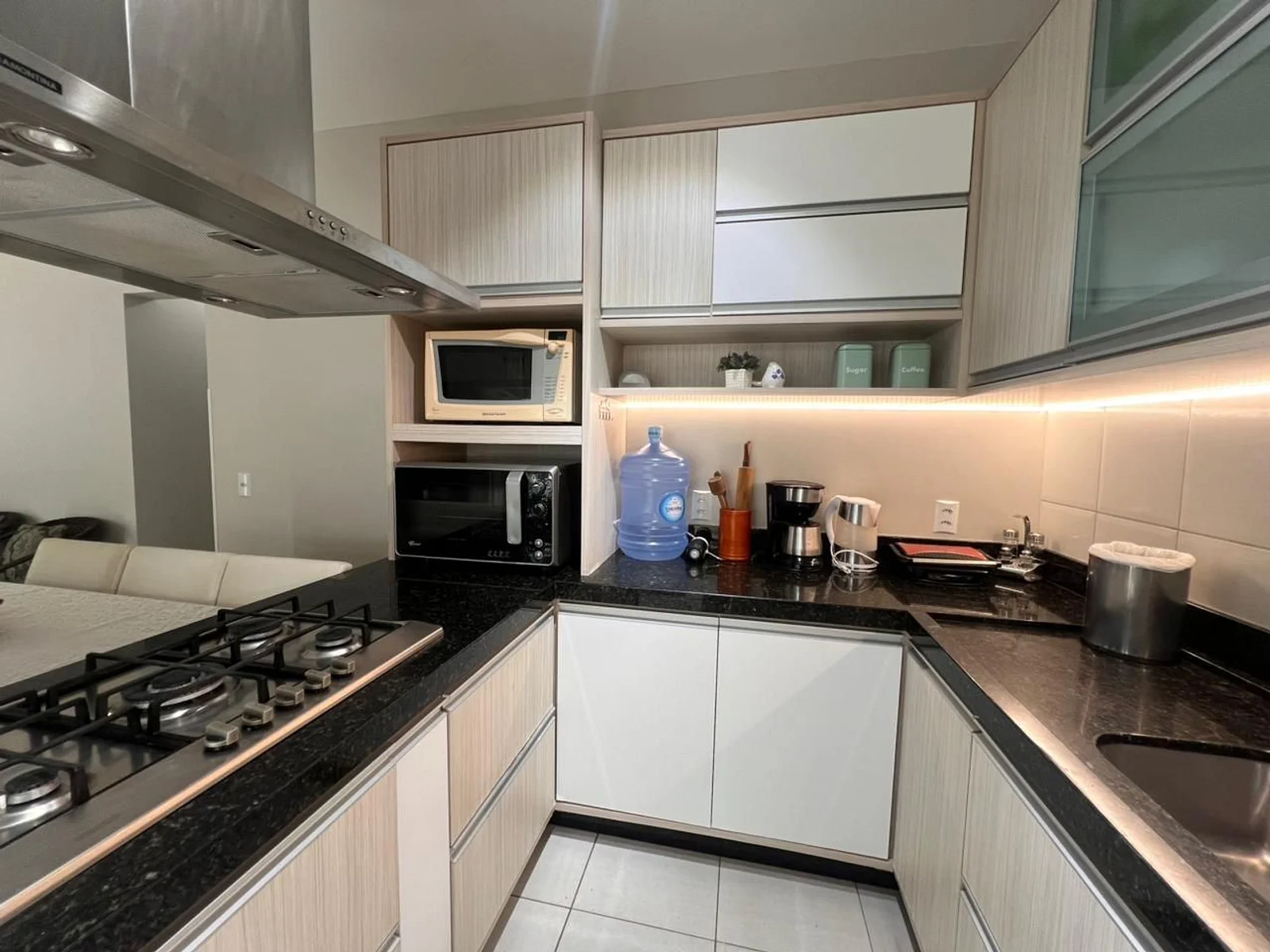 Foto oficial · Casa de três dormitórios — Até 8 hóspedes (YO01I) · 23