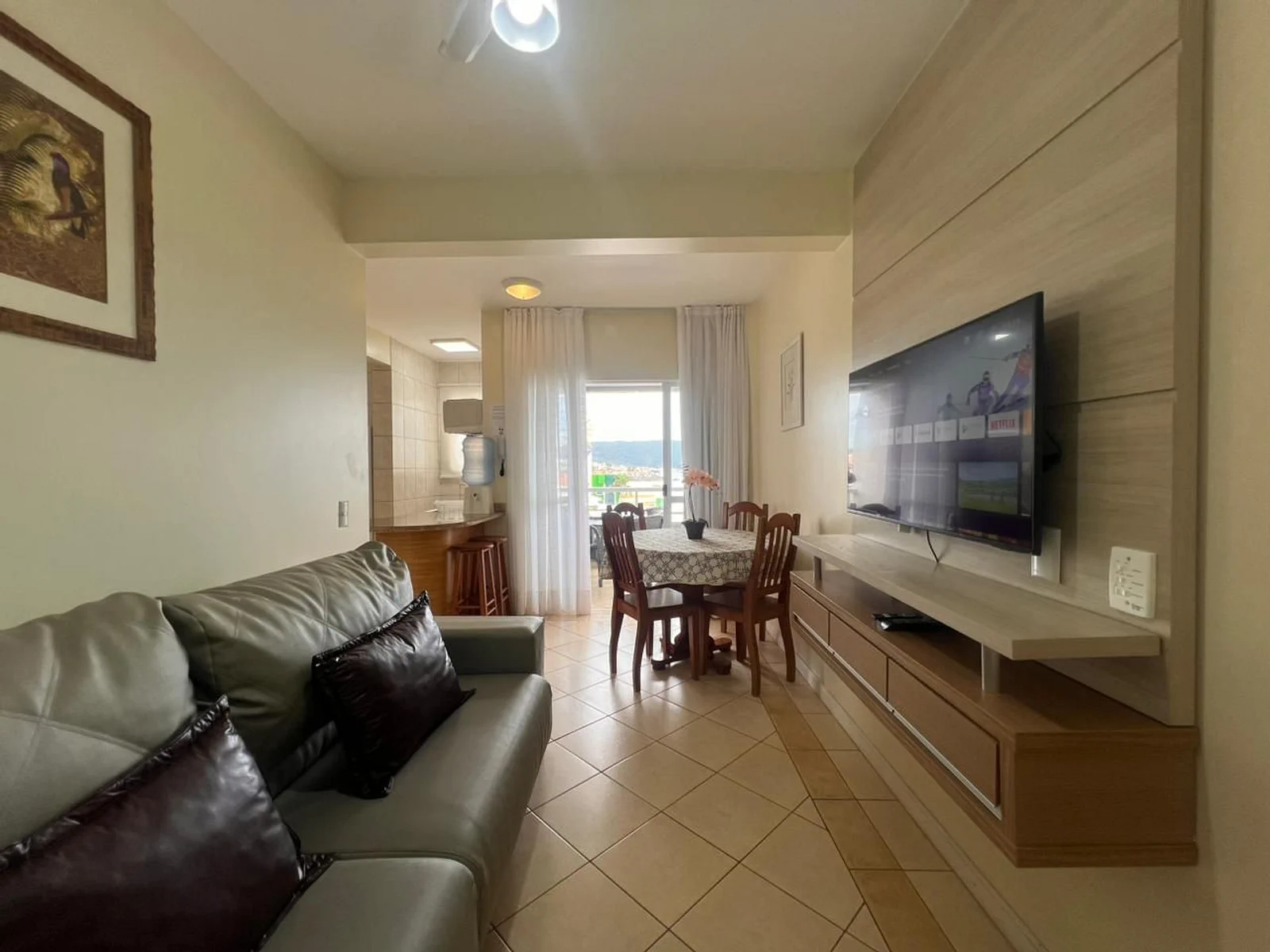 Foto oficial · Vista Bella — Apartamento 301, 1 dormitório, lateral · 7