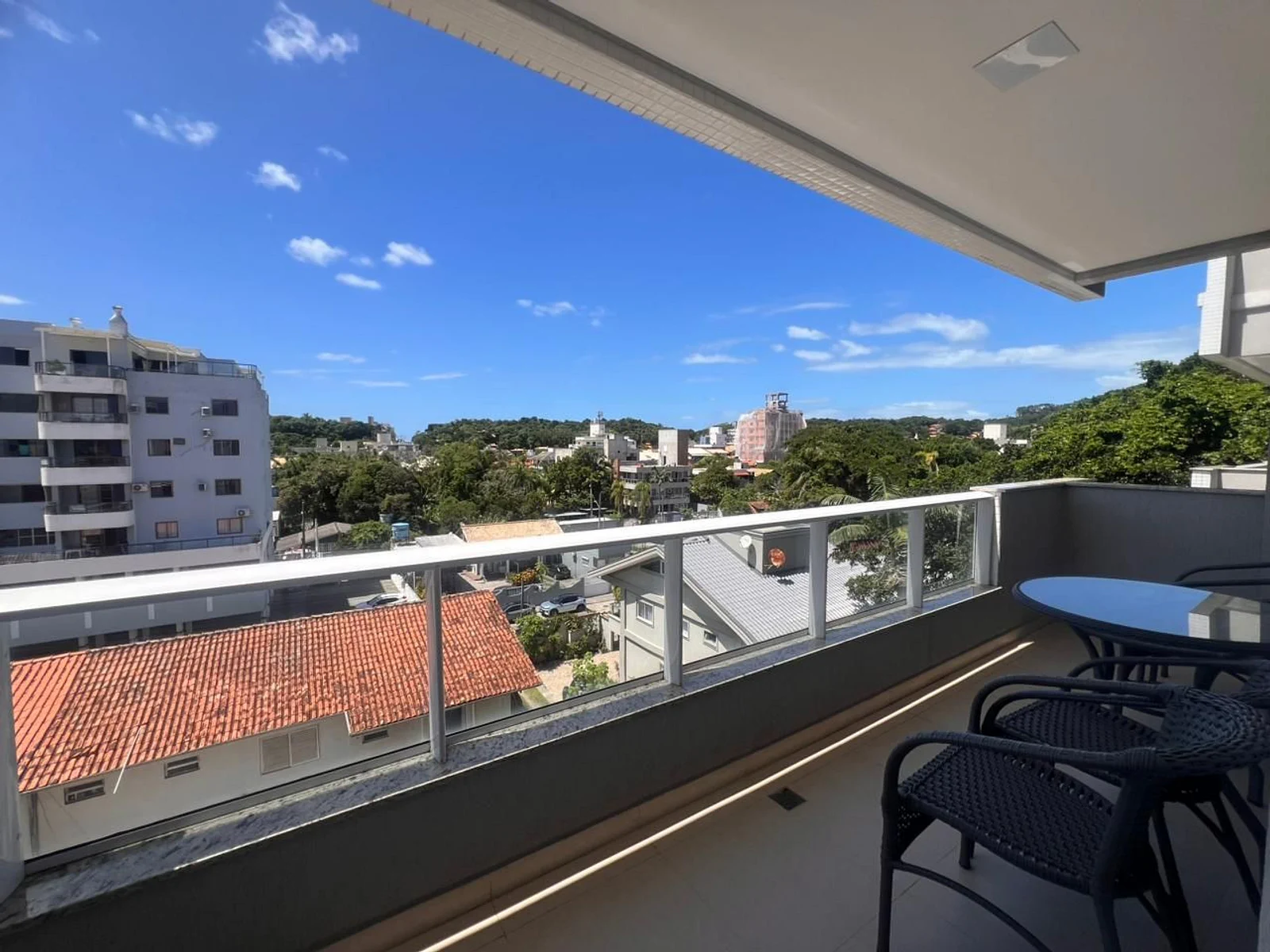 Foto oficial · Baía dos Golfinhos — Apartamento 303, 2 dormitórios · 24
