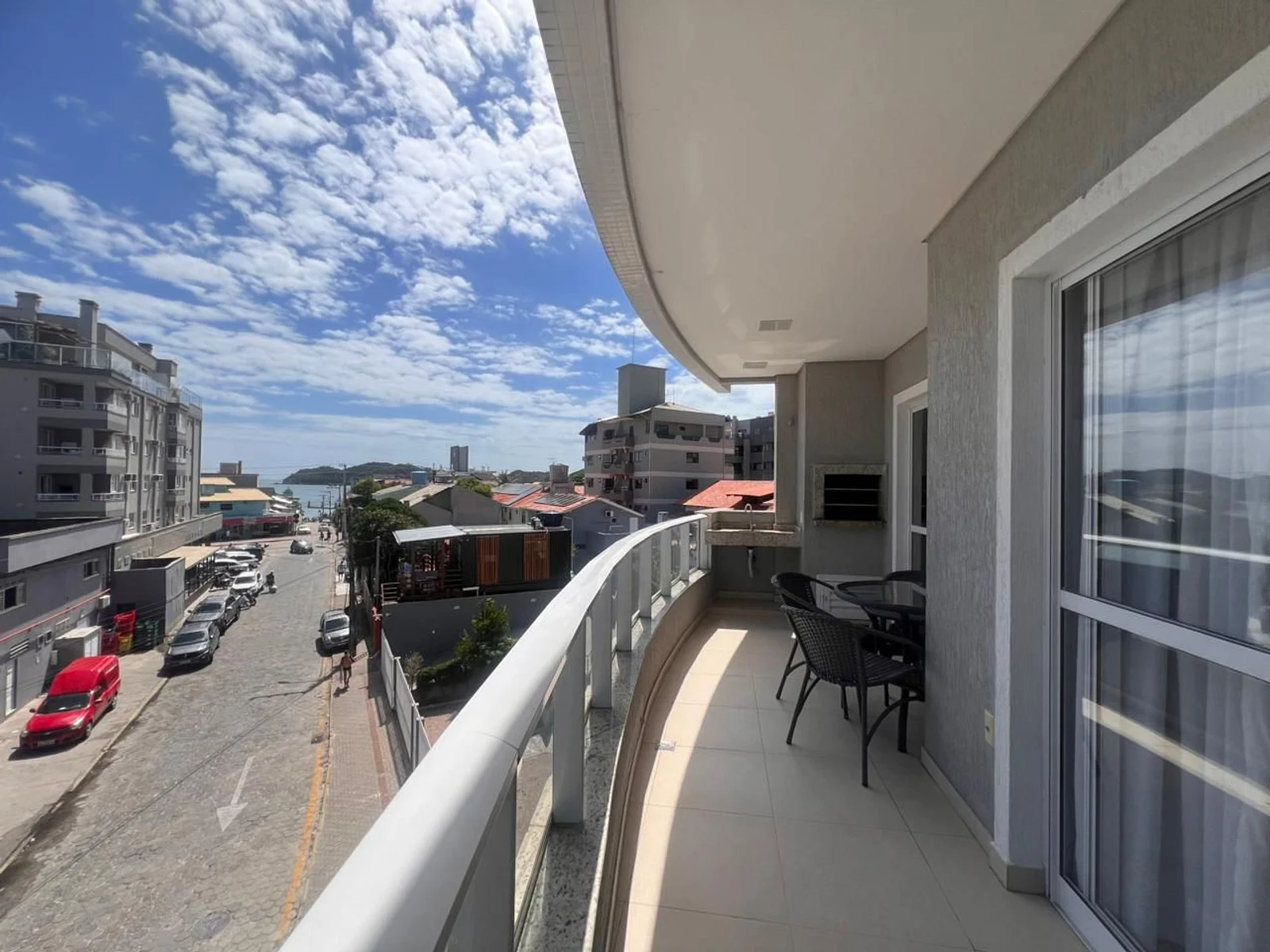 Baía dos Golfinhos — Apartamento 201, 3 dormitórios, frente